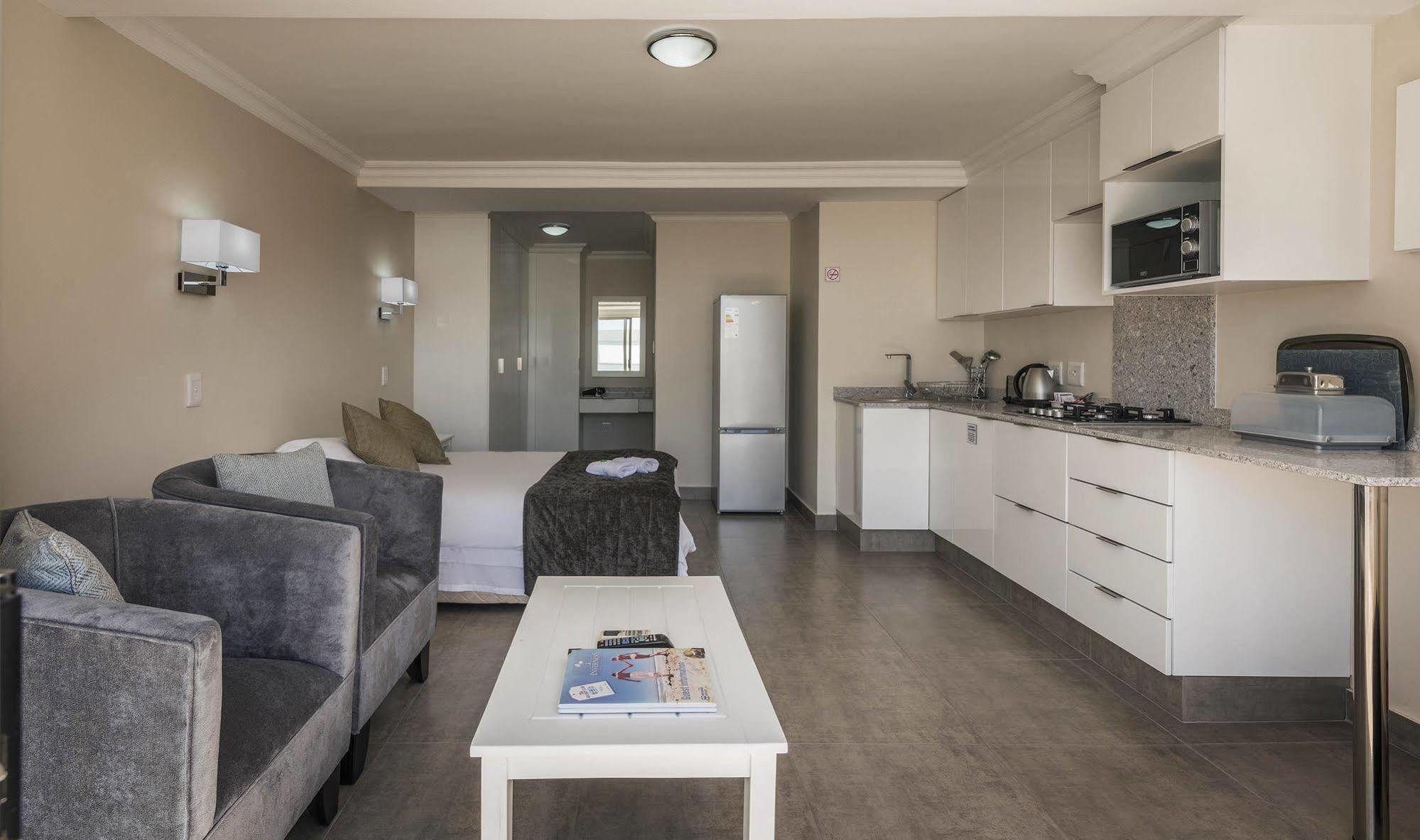 Inverness Cape Town Bagian luar foto