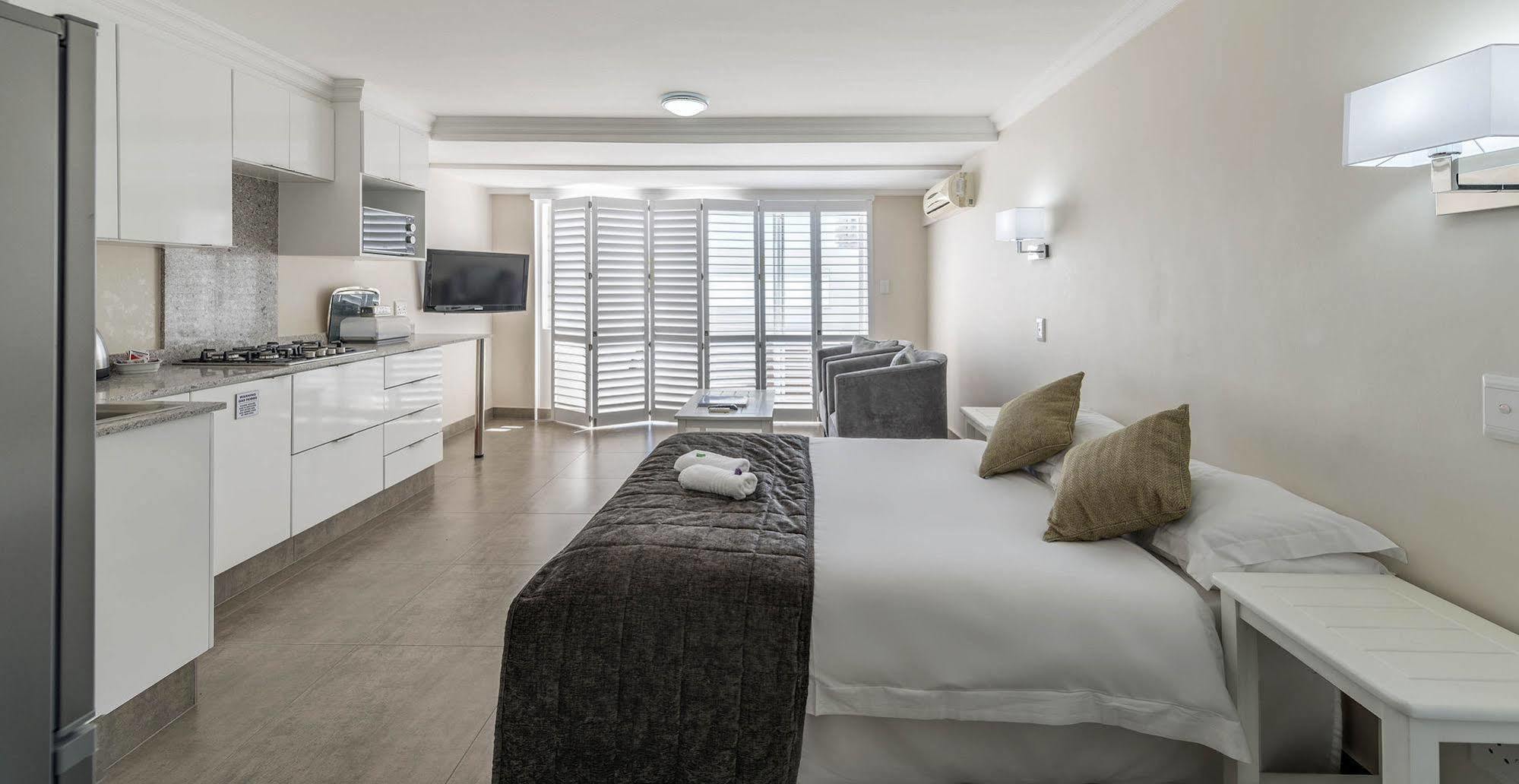 Inverness Cape Town Bagian luar foto